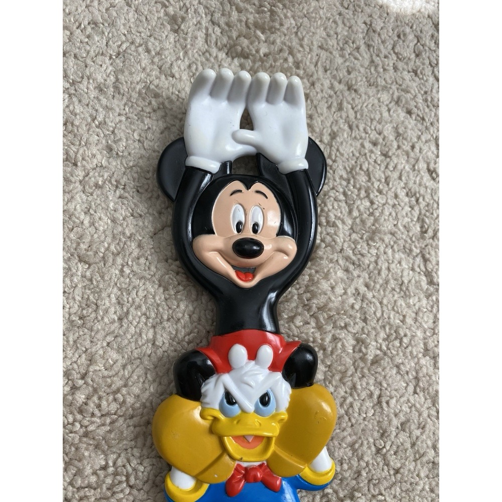 Vintage Walt Disney World Stacked Friends Back Scratcher Goofy Mickey Donald - Picture 4 of 10